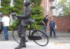 Edward Elgar Statue